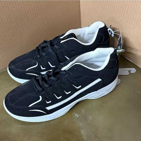 OT Revolution 8 Black and White Men's Sneakers - NEW - Picture 4 of 4